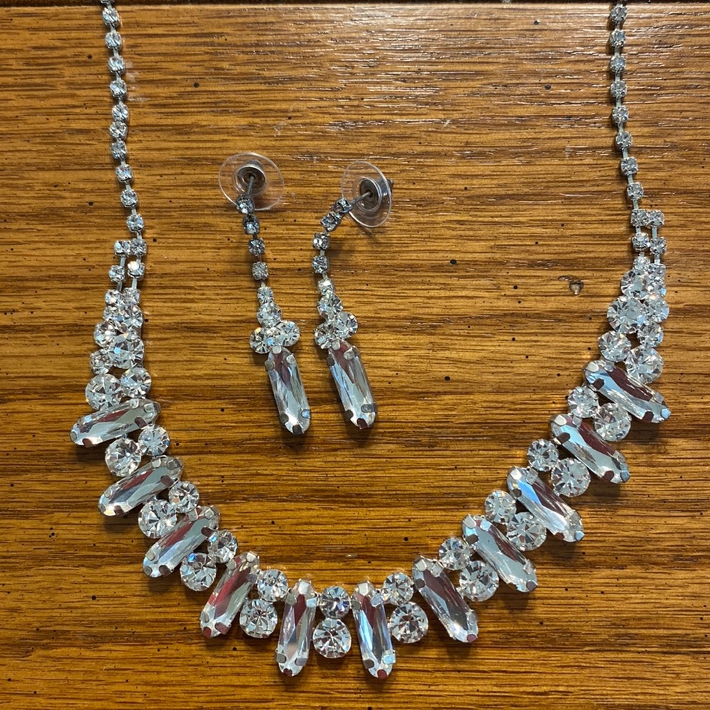 Faux diamond necklace & earrings
